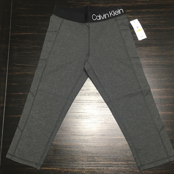 Calvin Klein Capri Legging - Picture 1 of 8